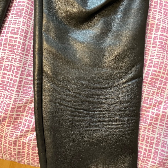 Aritzia Black Command Cropped Pant - Picture 7 of 7